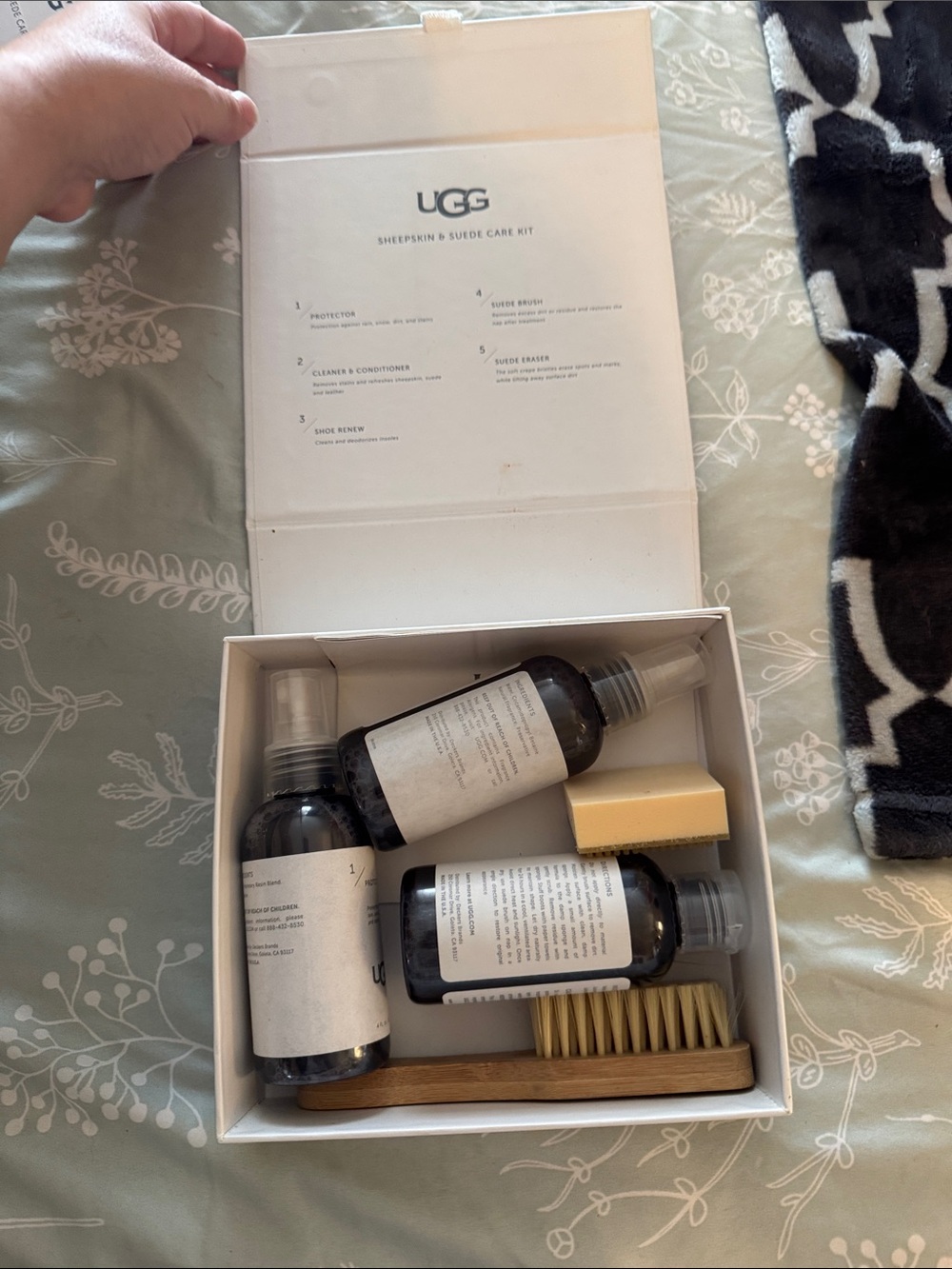 UGG Sheepskin & Suede Care Kit – Cream and Brown
